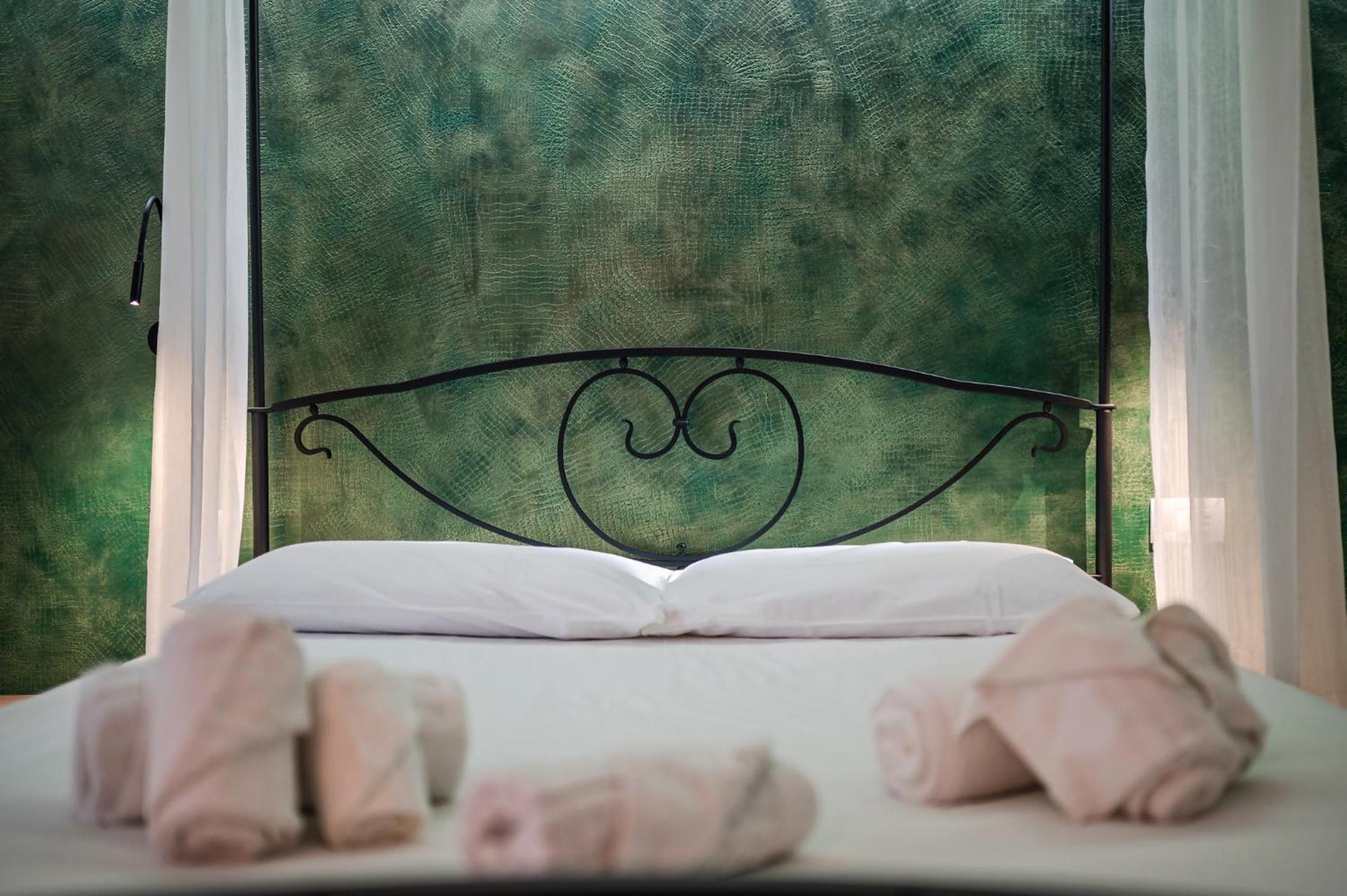 Infinity Suite Verona Free Parking 外观 照片